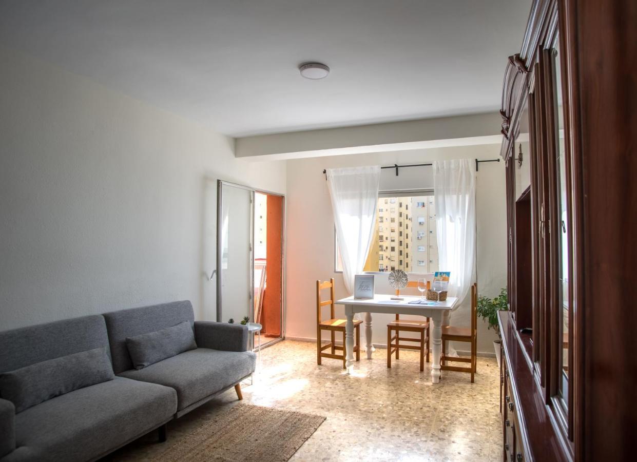 Delfín Playa Basic Ha Apartment Cádiz Exterior foto